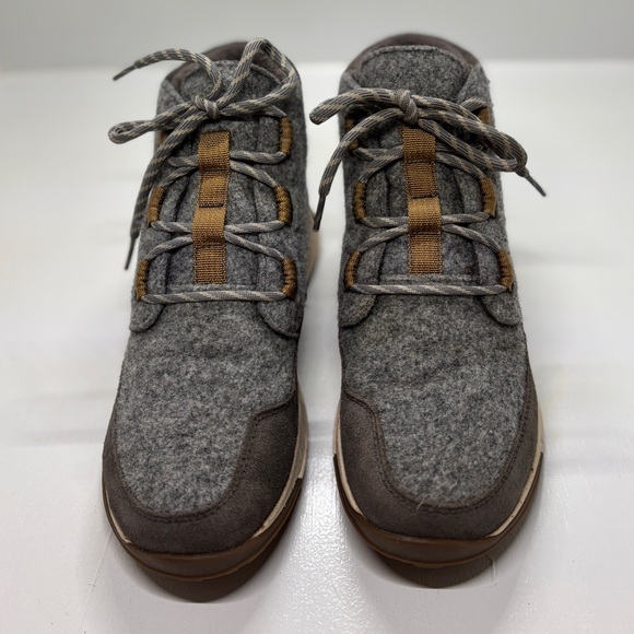Chaco Borealis Ledge Women’s Waterproof Ankle Boots Wool Hiking Winter Size 8.5 - Picture 3 of 10